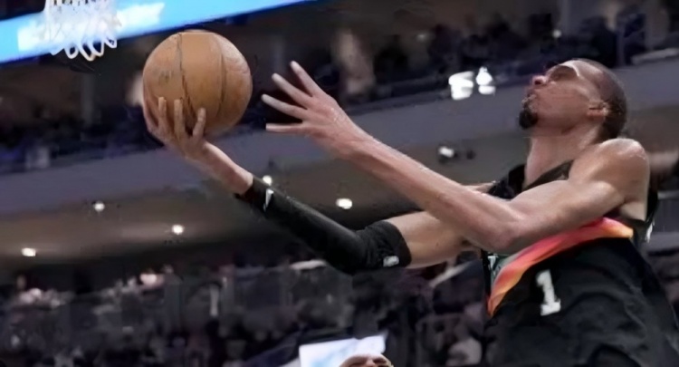 文班亚马：巨星得用巨星的标准