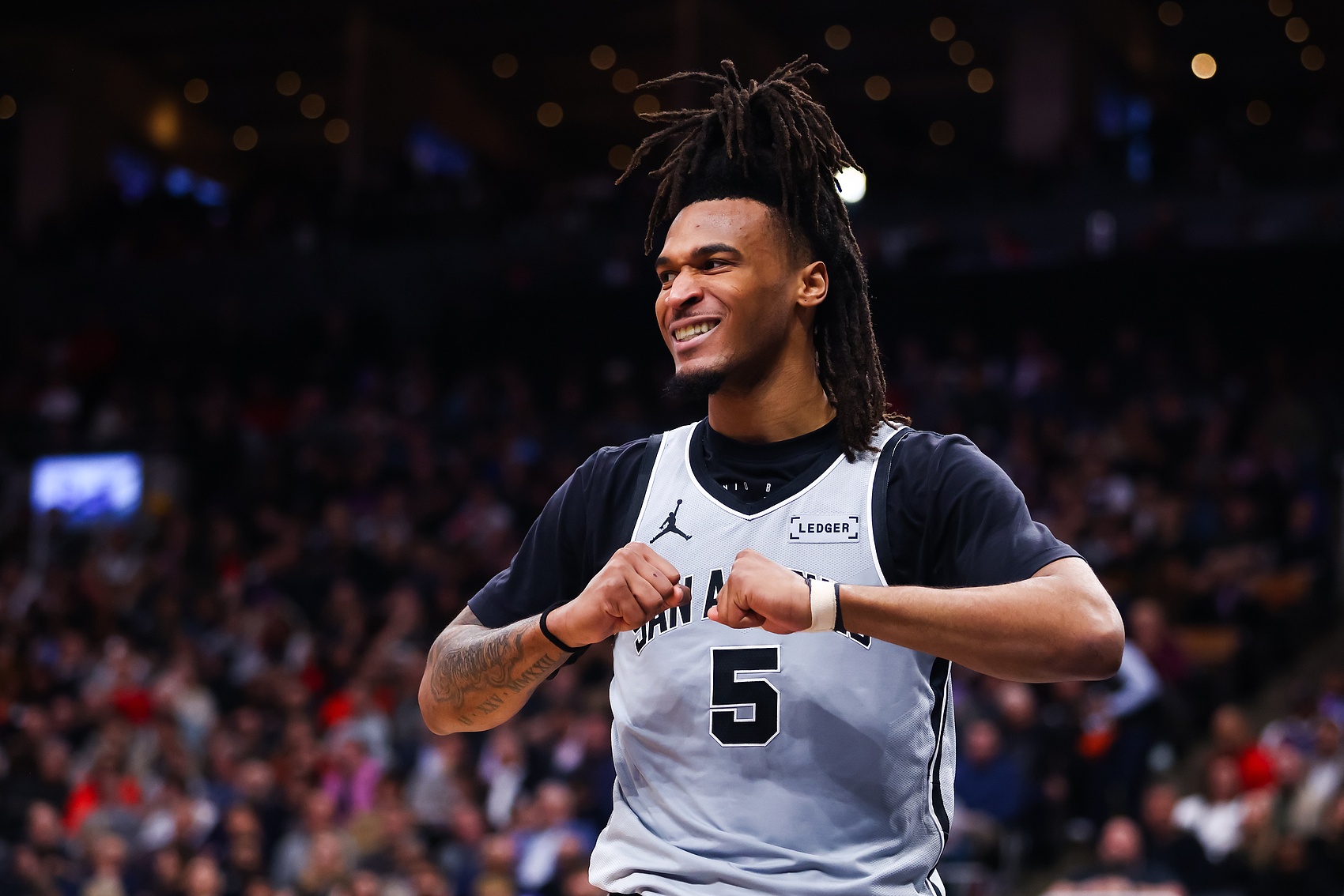 先发制人！卡斯尔首节5中4拿到11分3助 正负值+8