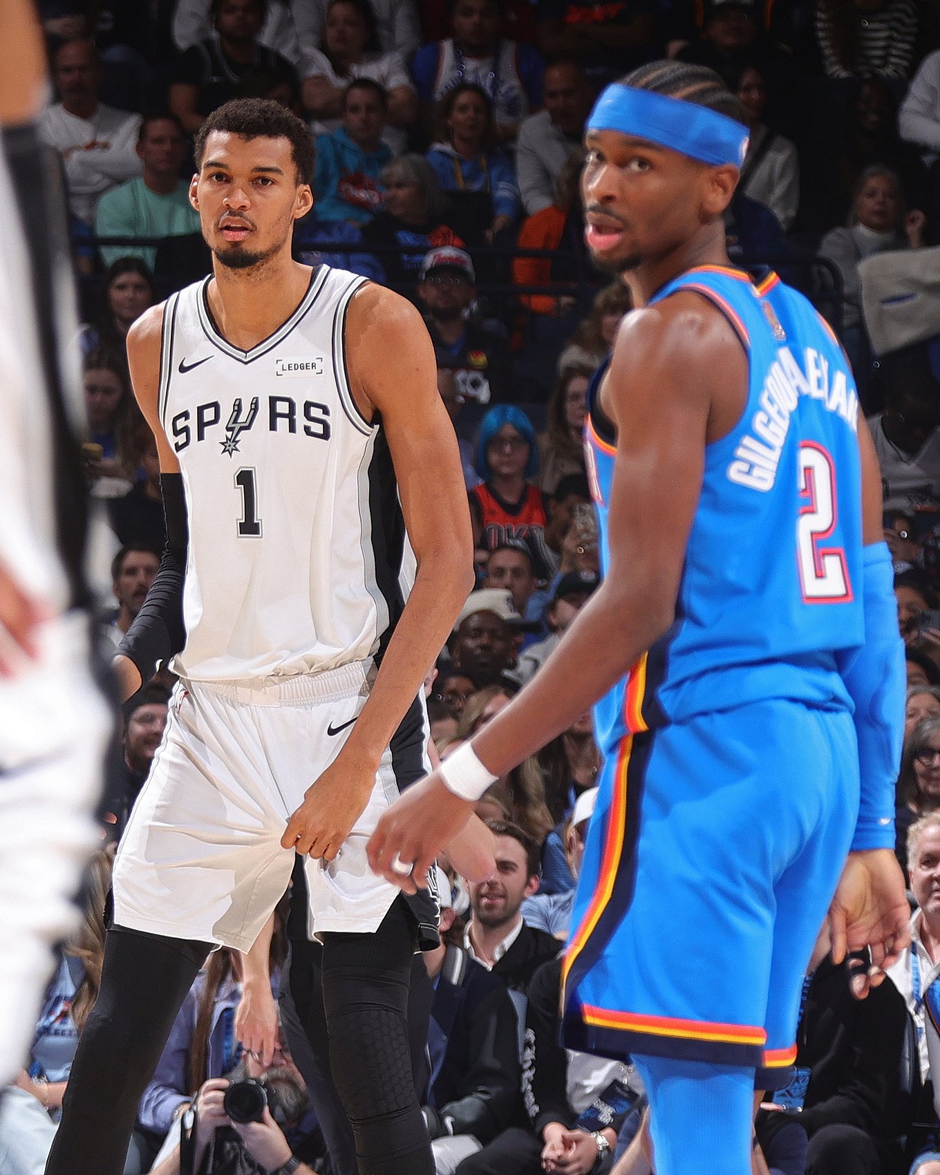 哈利伯顿：文班的表现确实惊艳 但若我投票MVP会给亚历山大