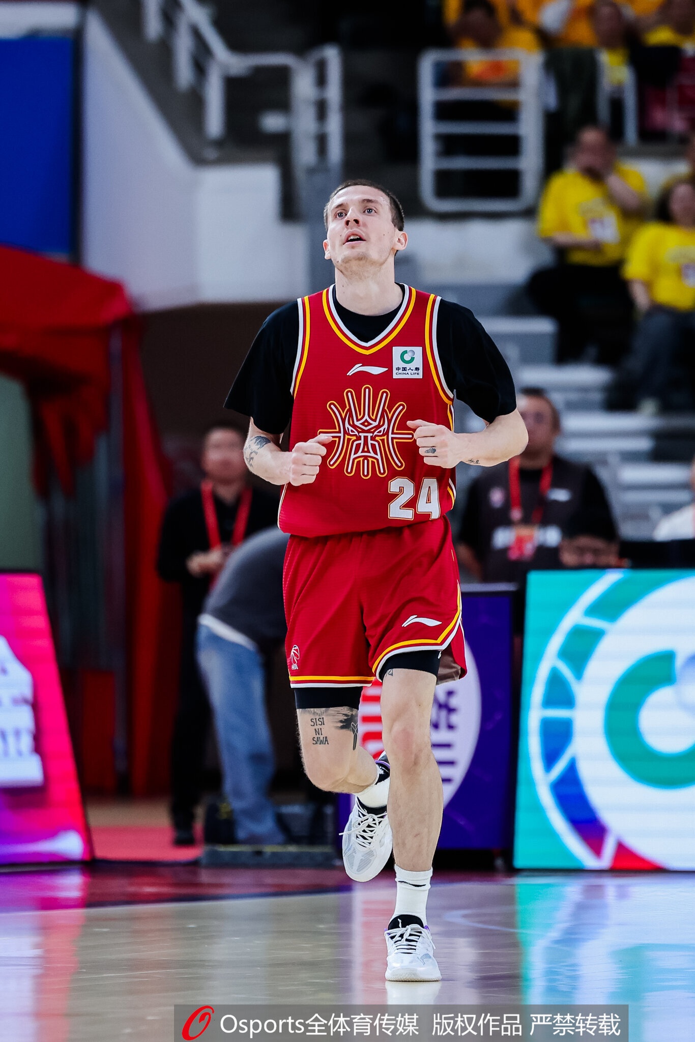 拼尽全力！凯尔·盖伊21中10空砍全队最高30分外加6助