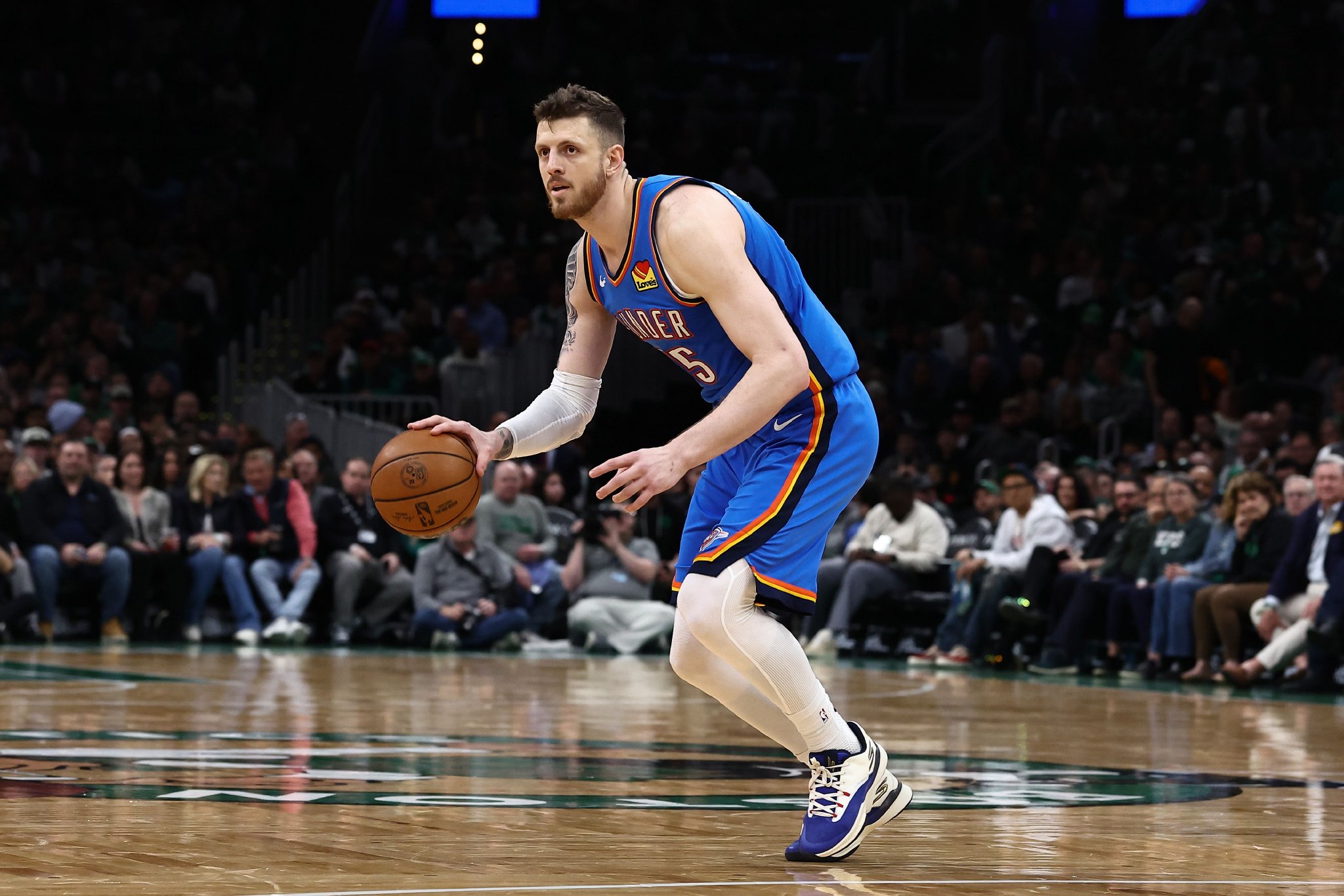 对阵尼克斯是总决赛预演？哈滕：不能想得太远 走好当下每一步