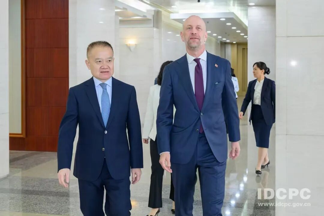 刘海星会见挪威驻华大使戴伟恩|驻华大使_新浪财经_新浪网