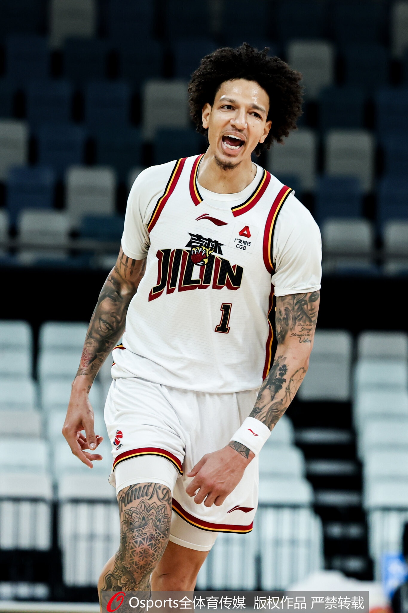 尽力了！吉林双外摩尔&威尔逊合计轰下41分8板8助