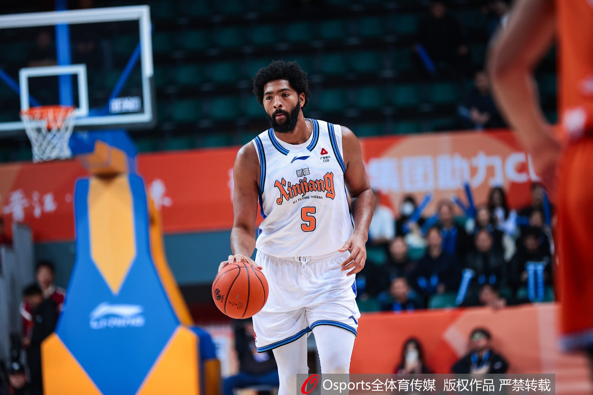 媒体人：新疆并非没有赢球机会 但球员单打能力不够 把握不住机会