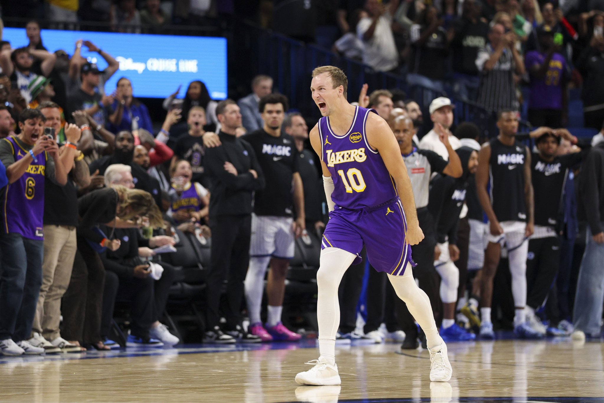 肯纳德：享受在湖人的每一天 相信更衣室里的每个人