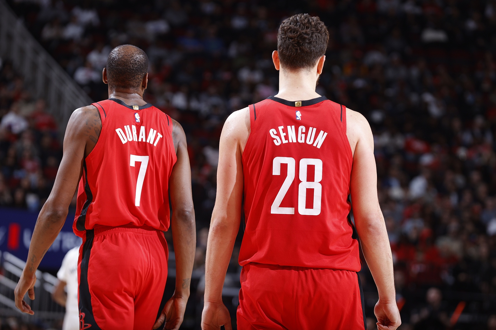 2连胜VS2连败！ESPN预测明日胜率：火箭43.4% 尼克斯56.6%