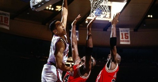 斯塔克斯：现在联盟几乎不吹走步和翻碗 有一半动作以前都是违例