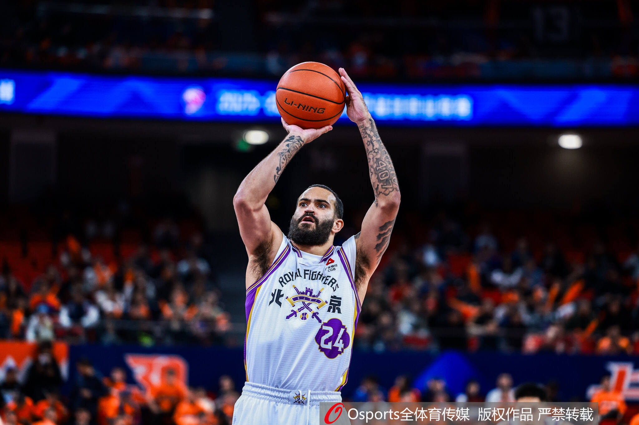 轰进超难绝杀三分球！里勒14中6拿到20分2板2助