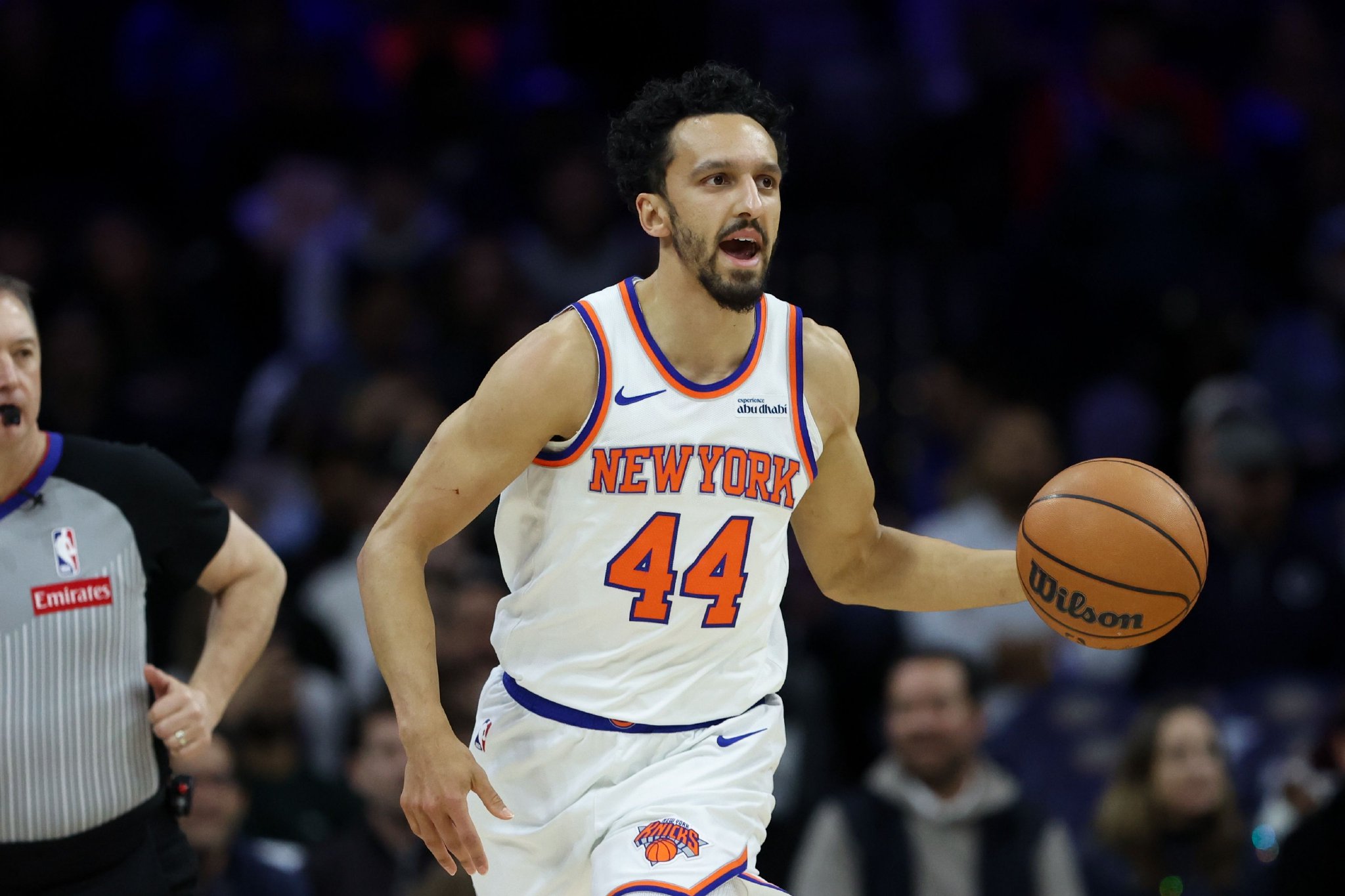 迈克·布朗：沙梅特已参加对抗性训练 若明天复出我也不会意外