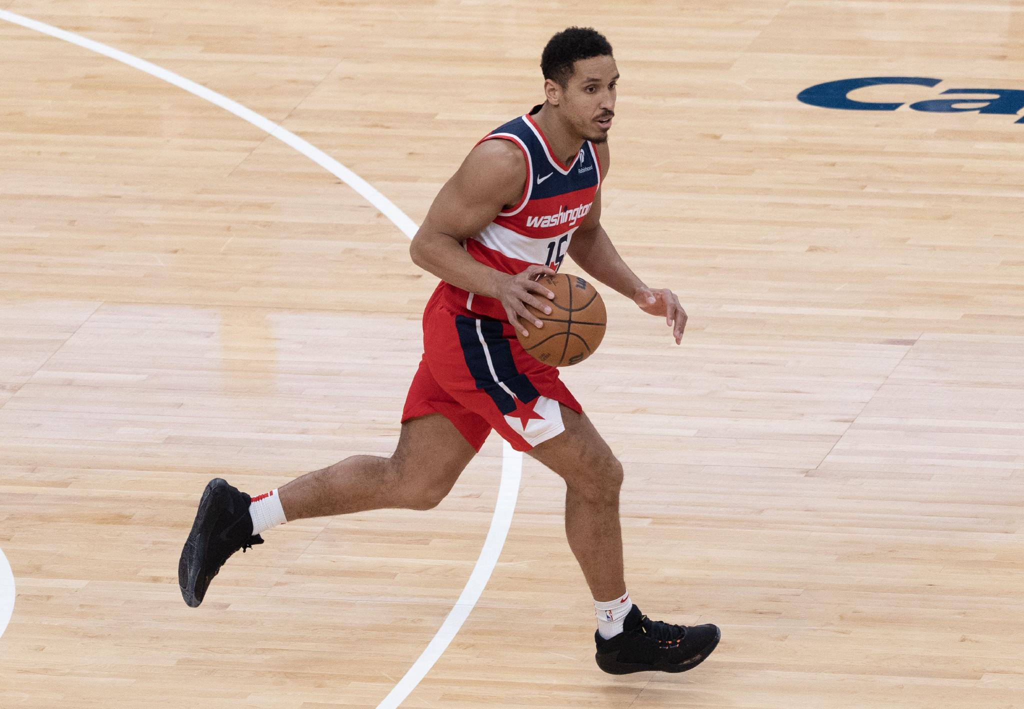 美记：布罗格登将重返母校弗吉尼亚大学 担任球队管理顾问