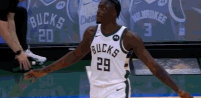 库兹马：为字母弟高兴 四兄弟都在NBA打球是种福气