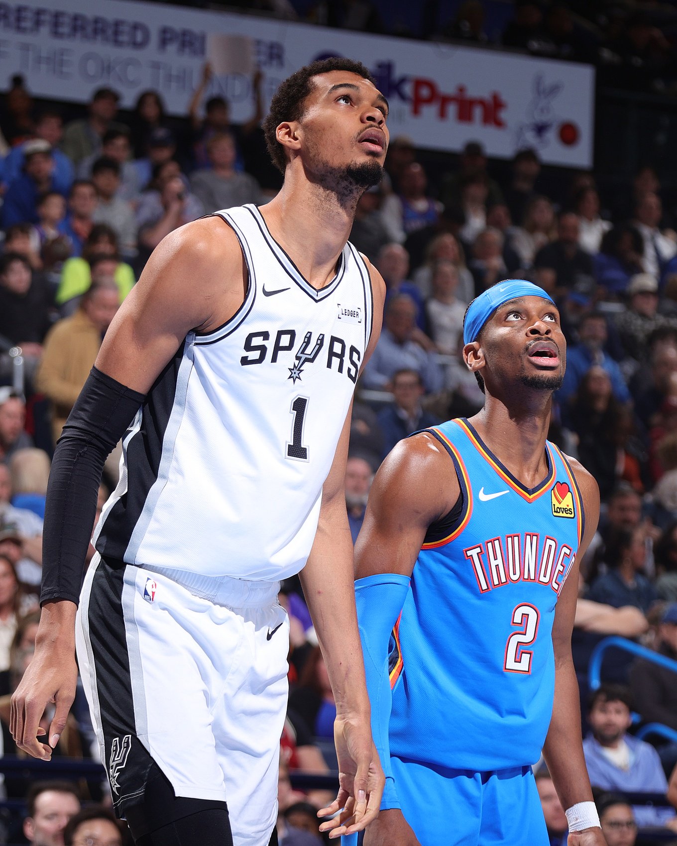 安东尼：我很喜欢文班也欣赏其表现 但亚历山大已经将MVP收入囊中