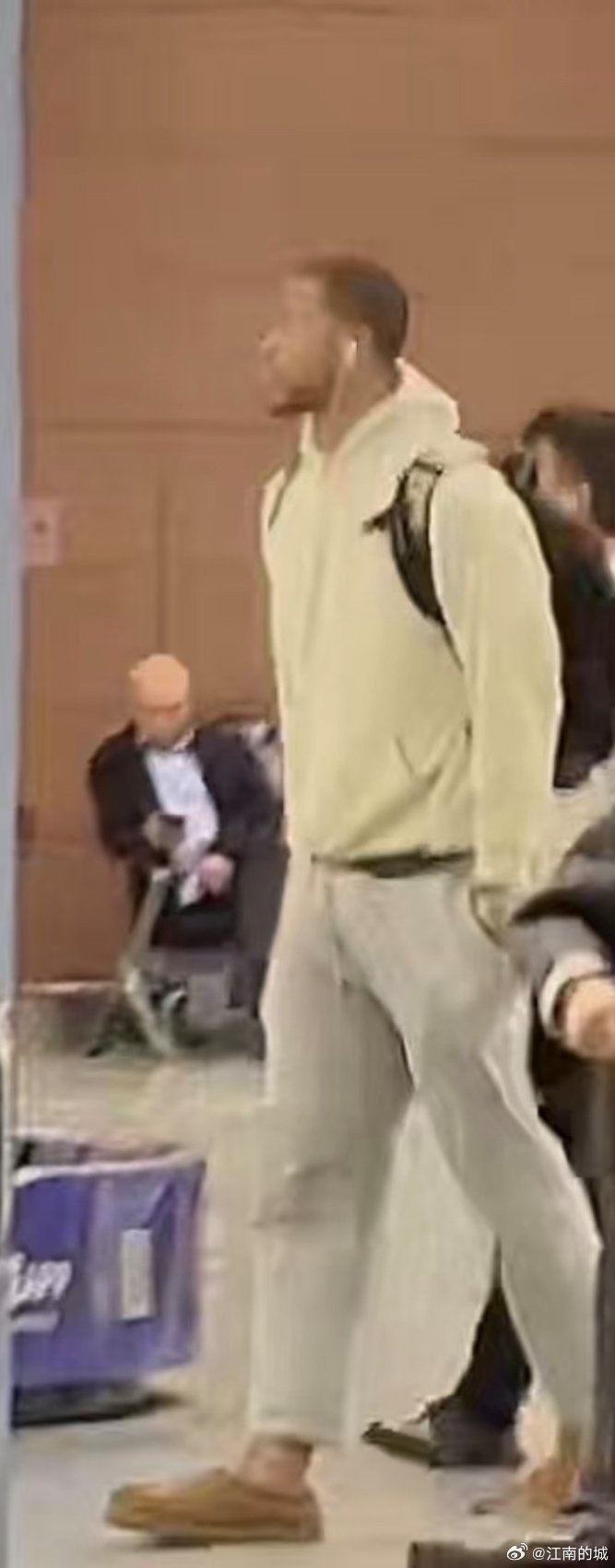 媒体人：辽宁男篮新外援杰登·勒迪今日已顺利抵达沈阳