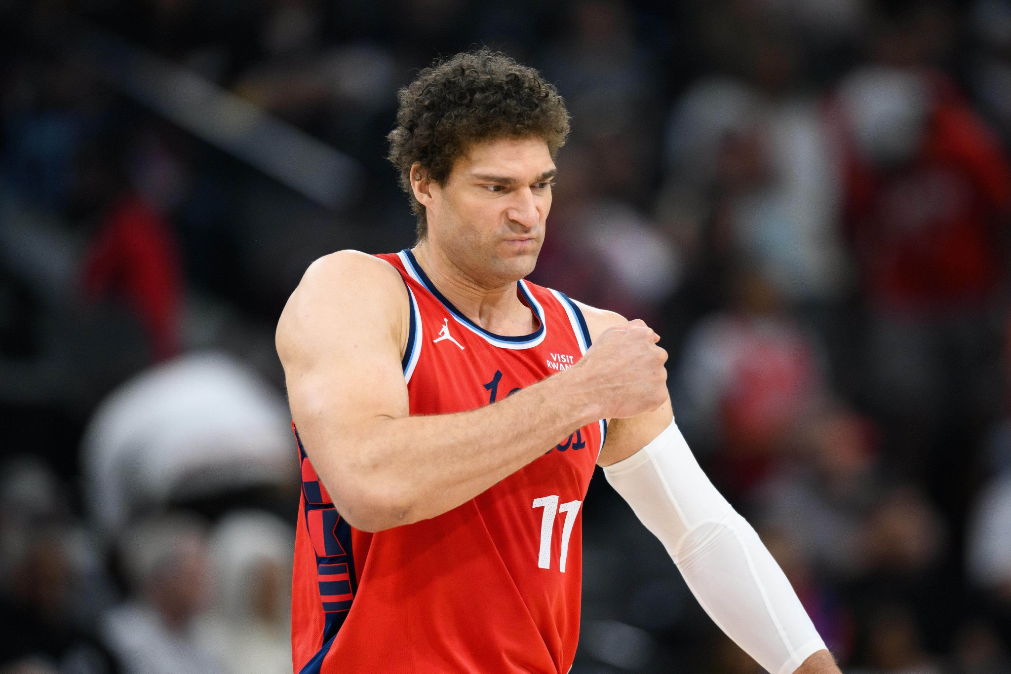 让38岁的大洛打了36分钟！泰伦·卢：这确实是个需要担心的事