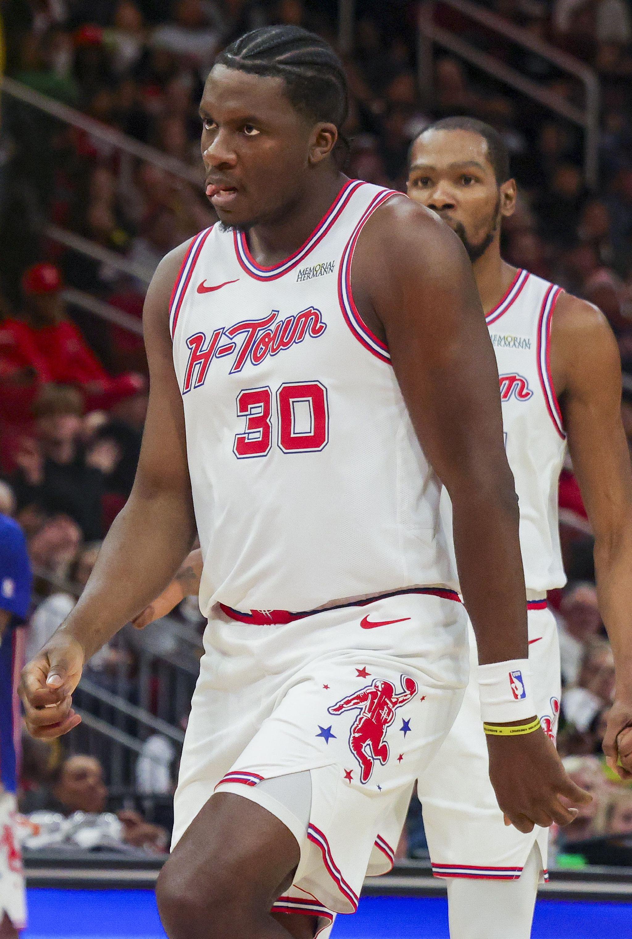 对手雄鹿有10次！火箭上半场仅出现3次失误 杜兰特2次&卡佩拉1次