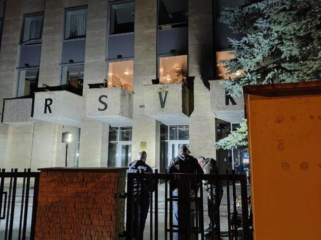 捷克警方以“危害公共安全罪”起诉袭击布拉格俄罗斯文化中心的嫌疑人