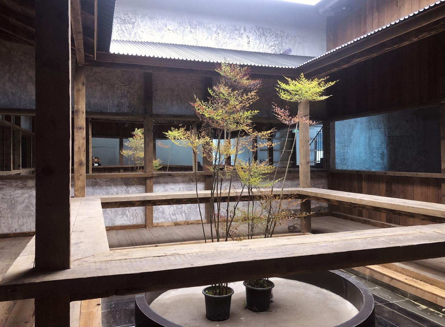 成都木木美术馆重开新展丨“拾星记”呈现晚晚与林瀚的收藏|成都市|创始人|无锡|展览|张光宇_手机新浪网