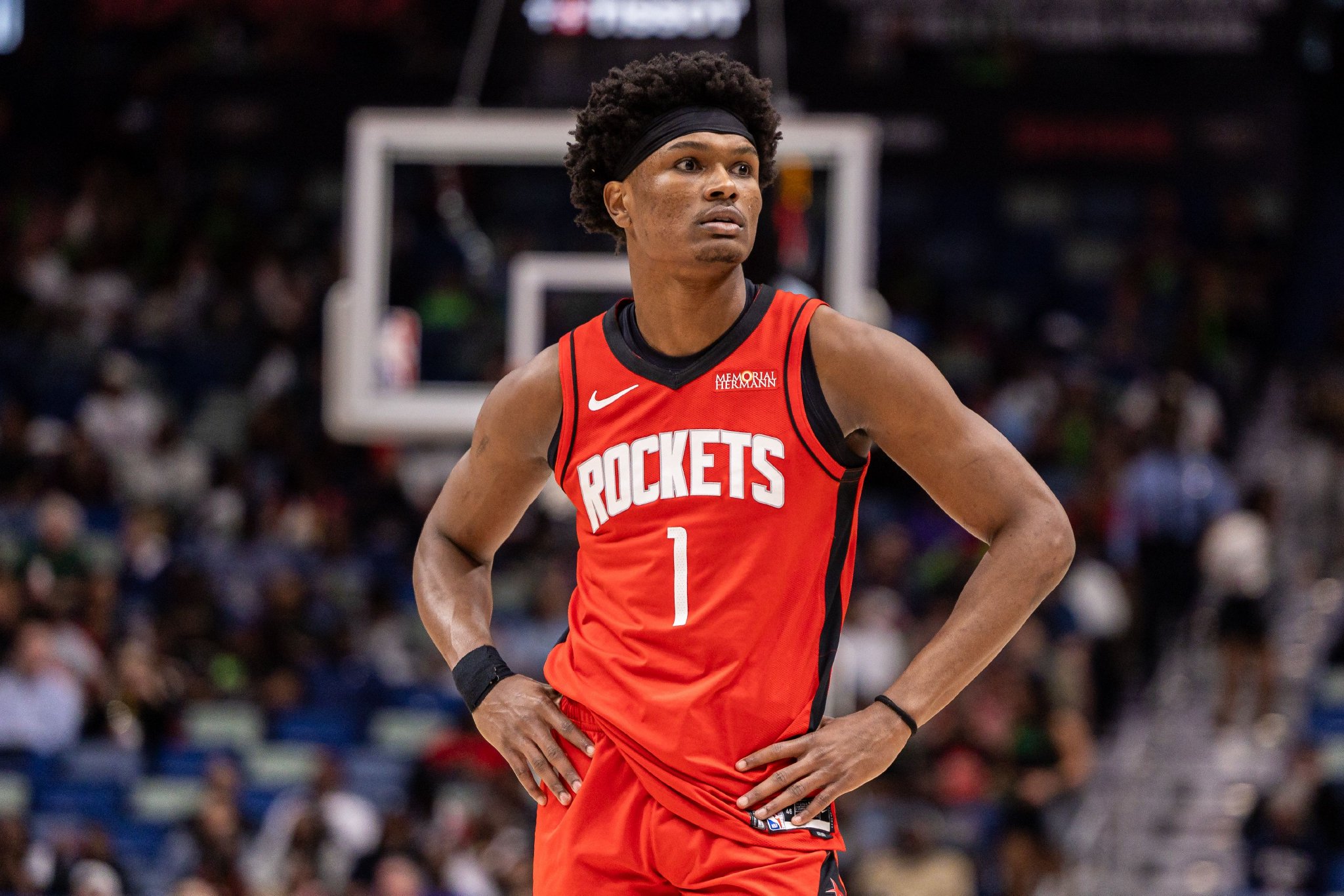 攻守兼备！阿门11中7拿21分8板4助2断 罚球9中7