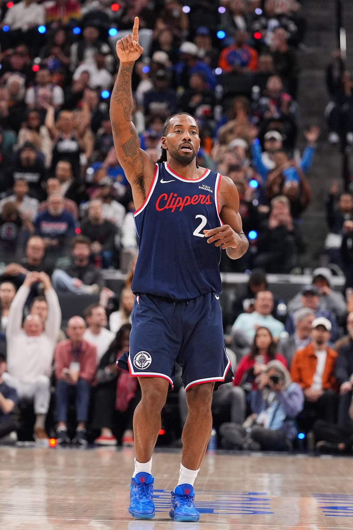 维拉纽瓦：快船是联盟最危险的球队 伦纳德能凭一己之力赢系列赛