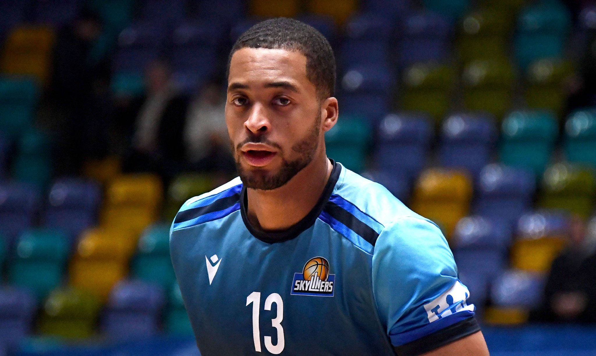 直播吧：辽宁男篮即将为杰登·勒迪完成注册 并将裁掉布罗金顿