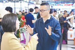 从实验室走向商业落地，具身智能爆发拐点将至？