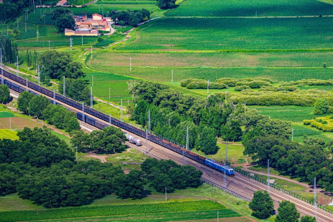 全国铁路4月10日起实行新的货物列车运行图