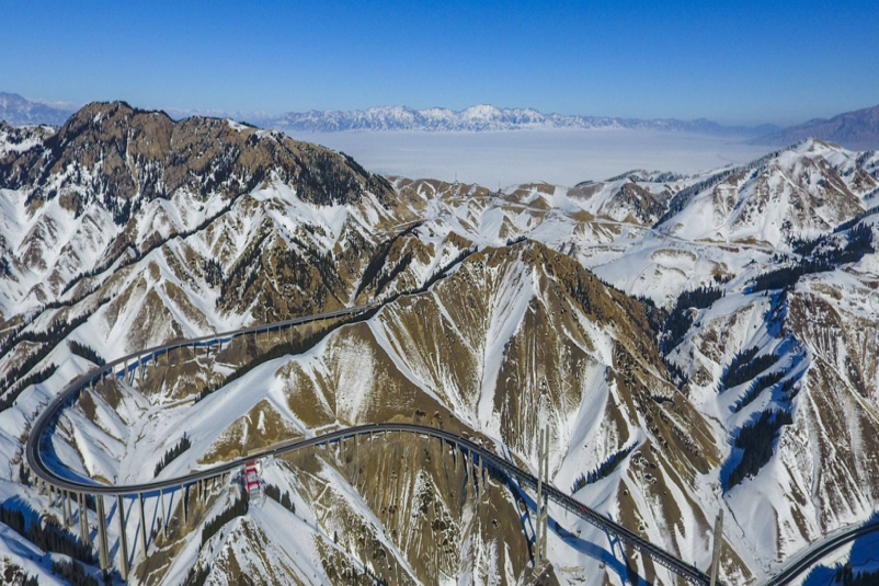 113.64亿元！中国建筑中标G3033奎屯—独山子—库车高速公路项目施工标段