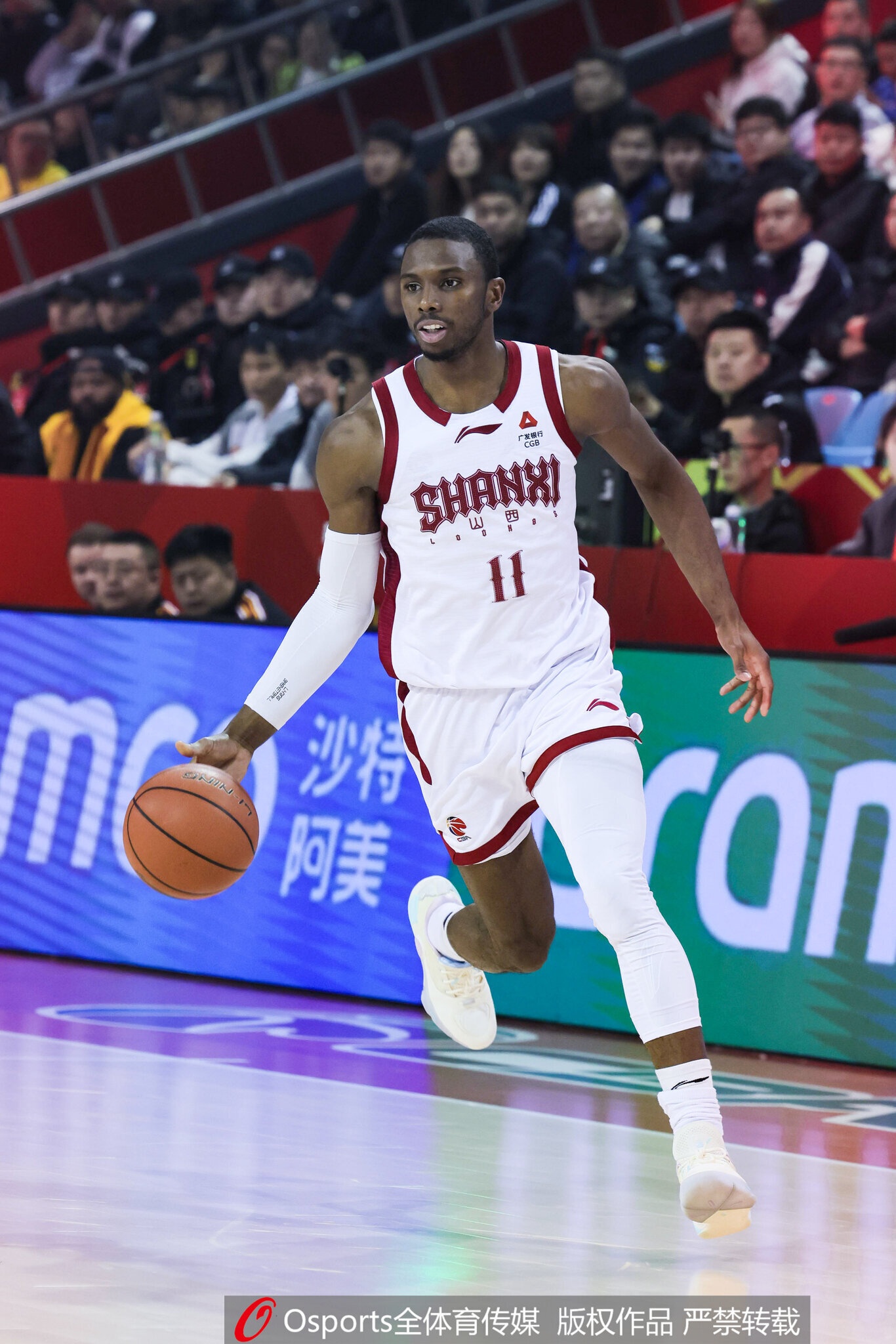 冲击力太强！迪亚洛半场6中4轰下17分3板1断 罚球9中9