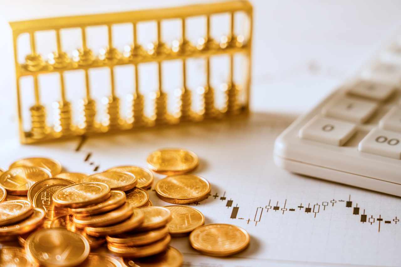 美元兑人民币一年贬值6%，有人10万美元理财亏超2.6万元，利息难抵汇兑损失