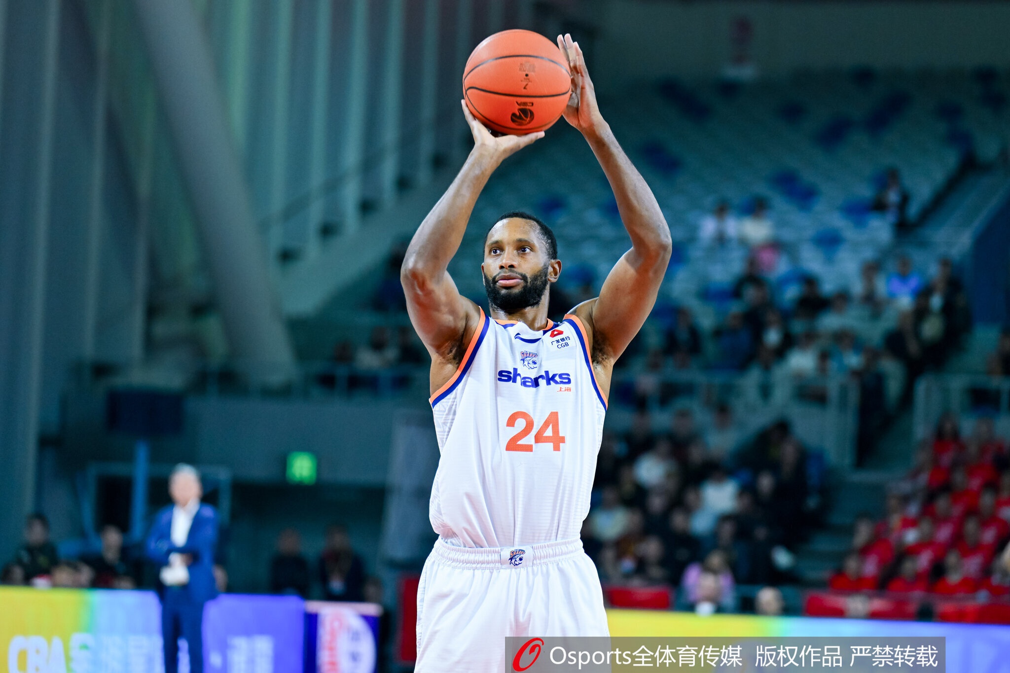 打得好都不休息！弗格&古德温打满20分钟合计10记三分球轰38分