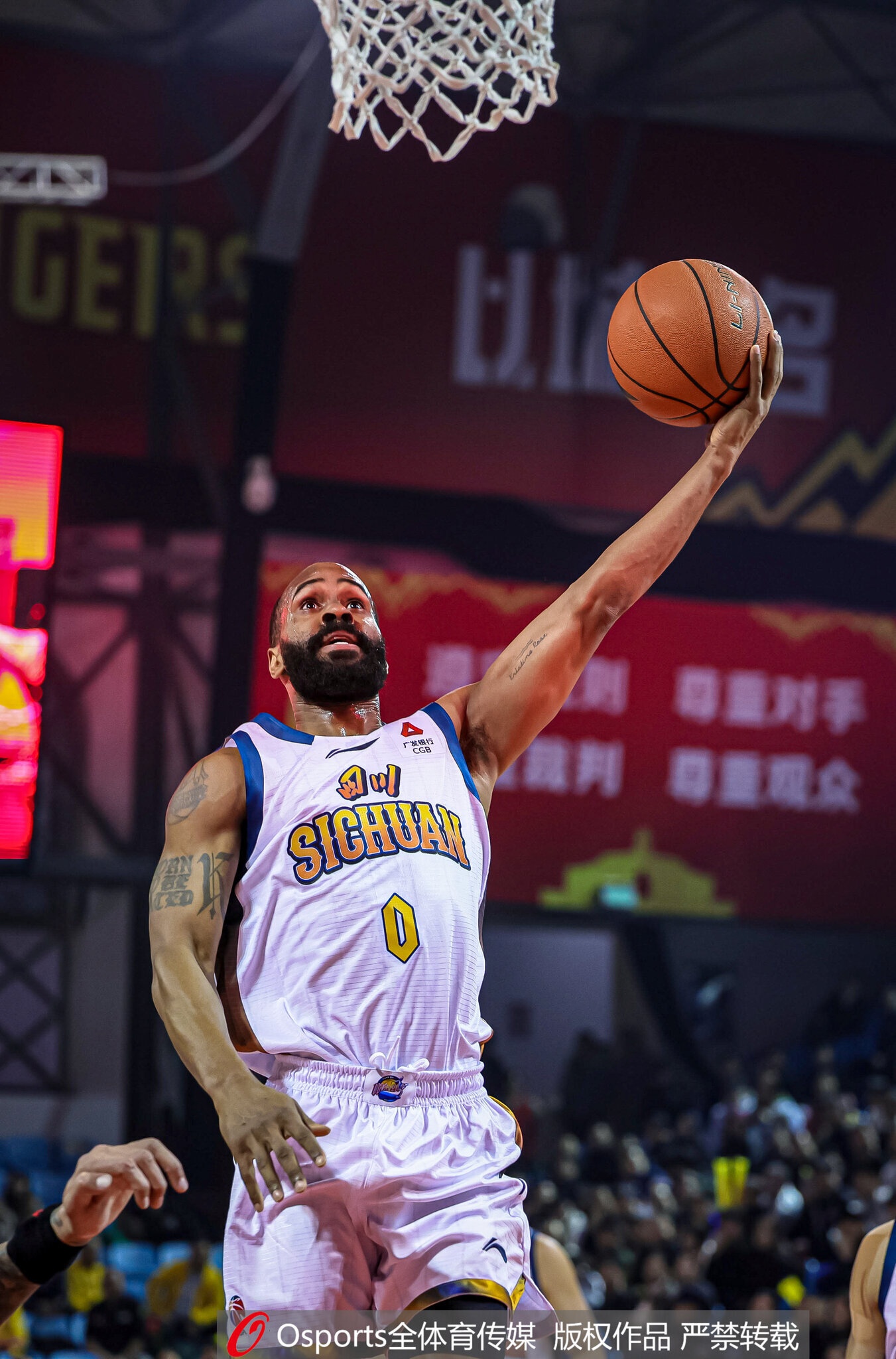 尽力局！维纳莱斯打满全场 27中15&三分11中8空砍39分4板16助