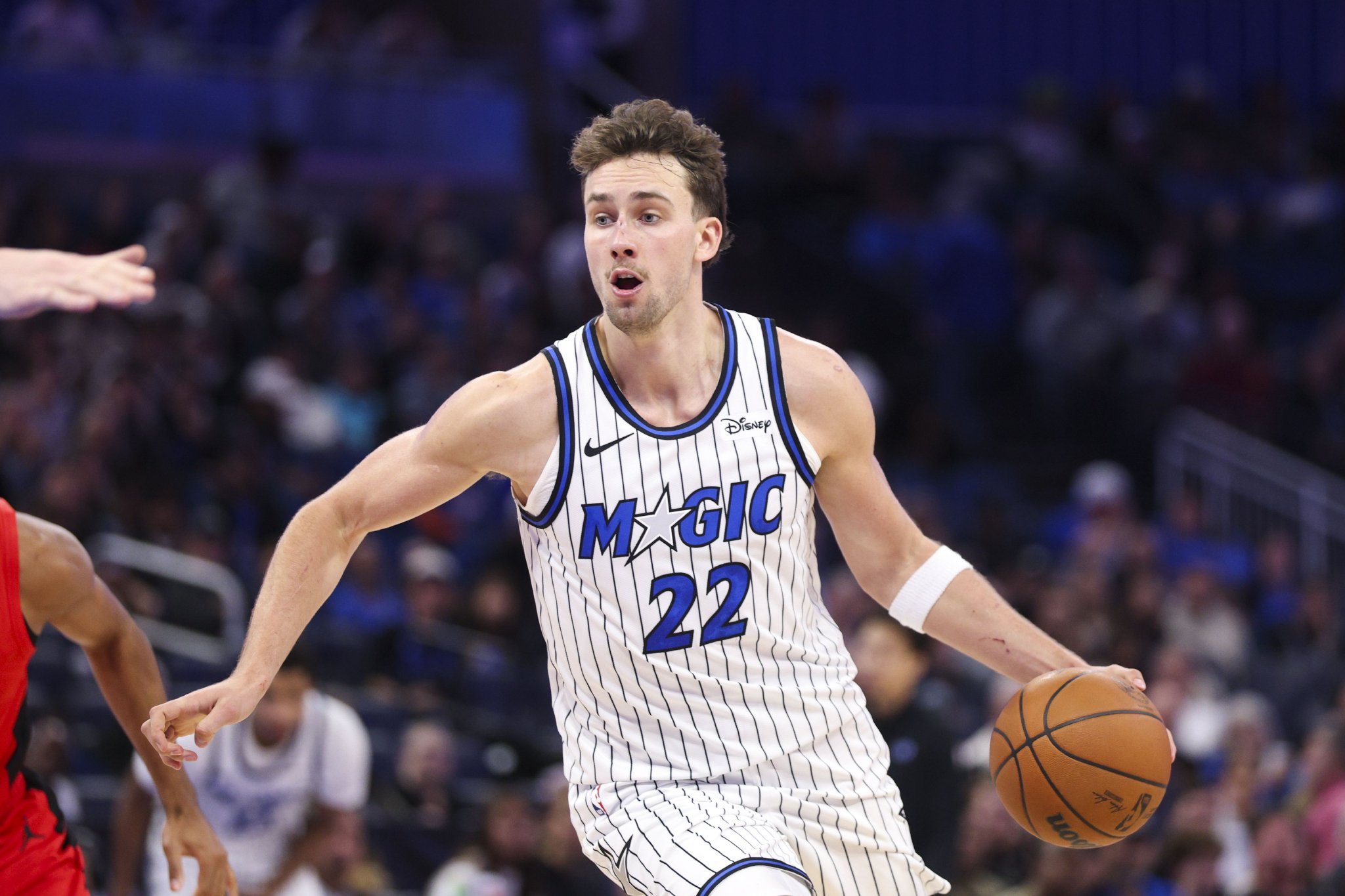 内外开花！小瓦格纳半场8中5拿14分 三分4中2