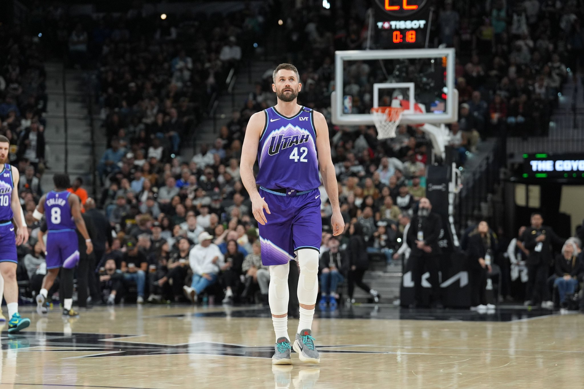 爵士休赛期人员情况：凯斯勒新秀合同到期 乐福将成自由球员