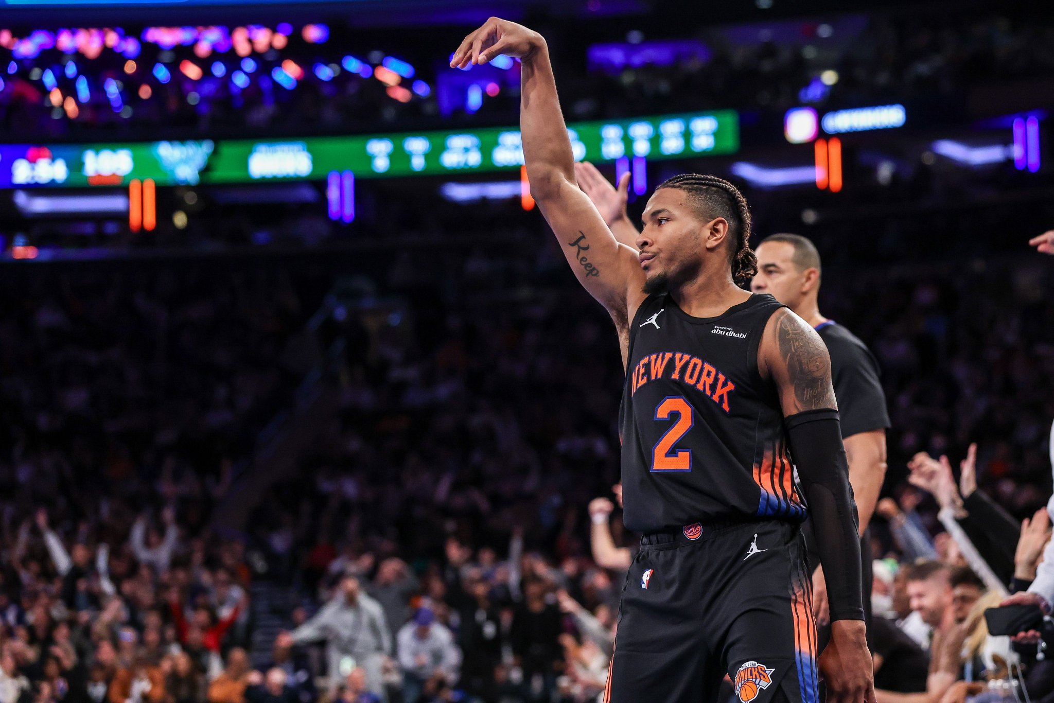 抓住机会！尼克斯主力缺阵麦克布莱德15中8砍全场最高21分