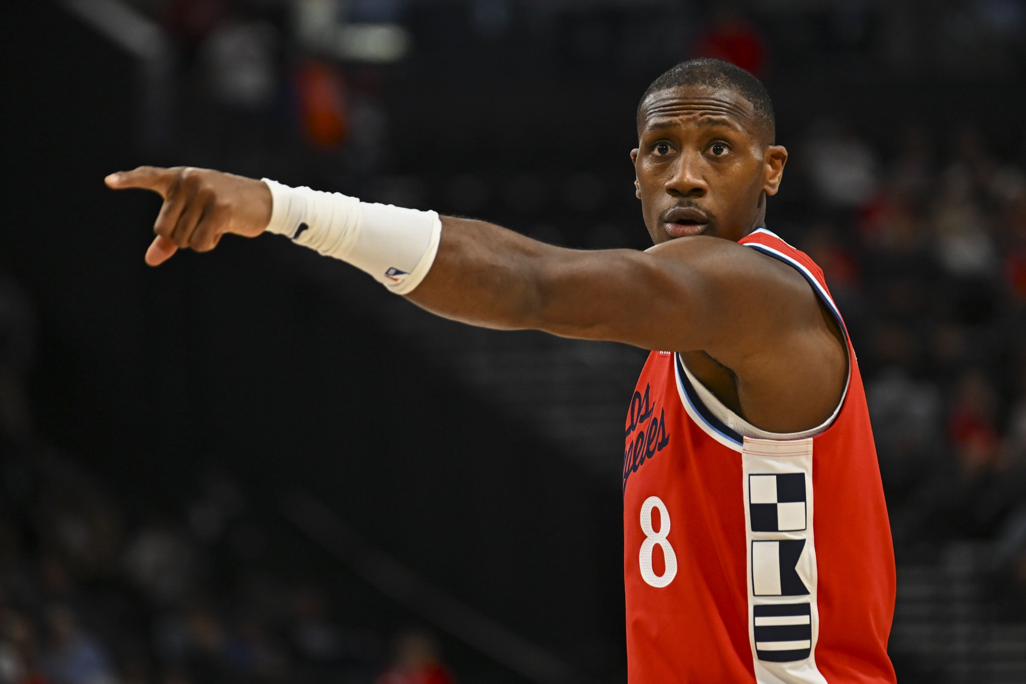 铁人！克里斯·邓恩本赛季保持全勤 快船自19年SGA&哈雷尔后首人