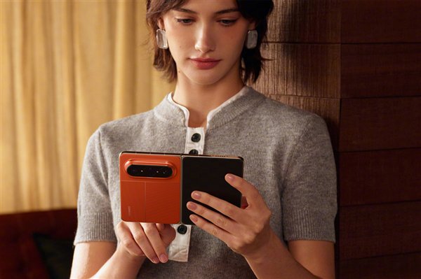 史上最强阔折叠来了！华为Pura X Max顶配版搭载麒麟9030 Pro：售价过万