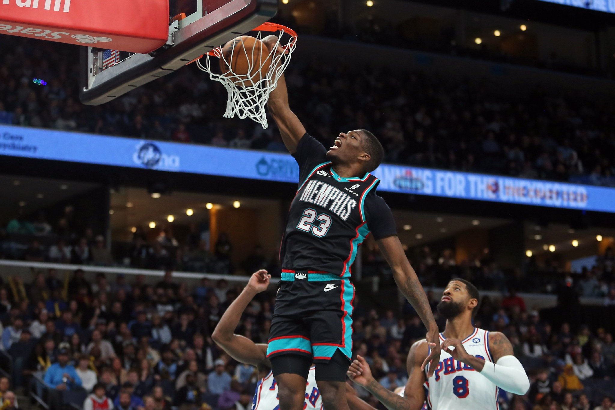 吉布森：科沃德让我想起了年轻的巴特勒 发型都一样打球很有拼劲