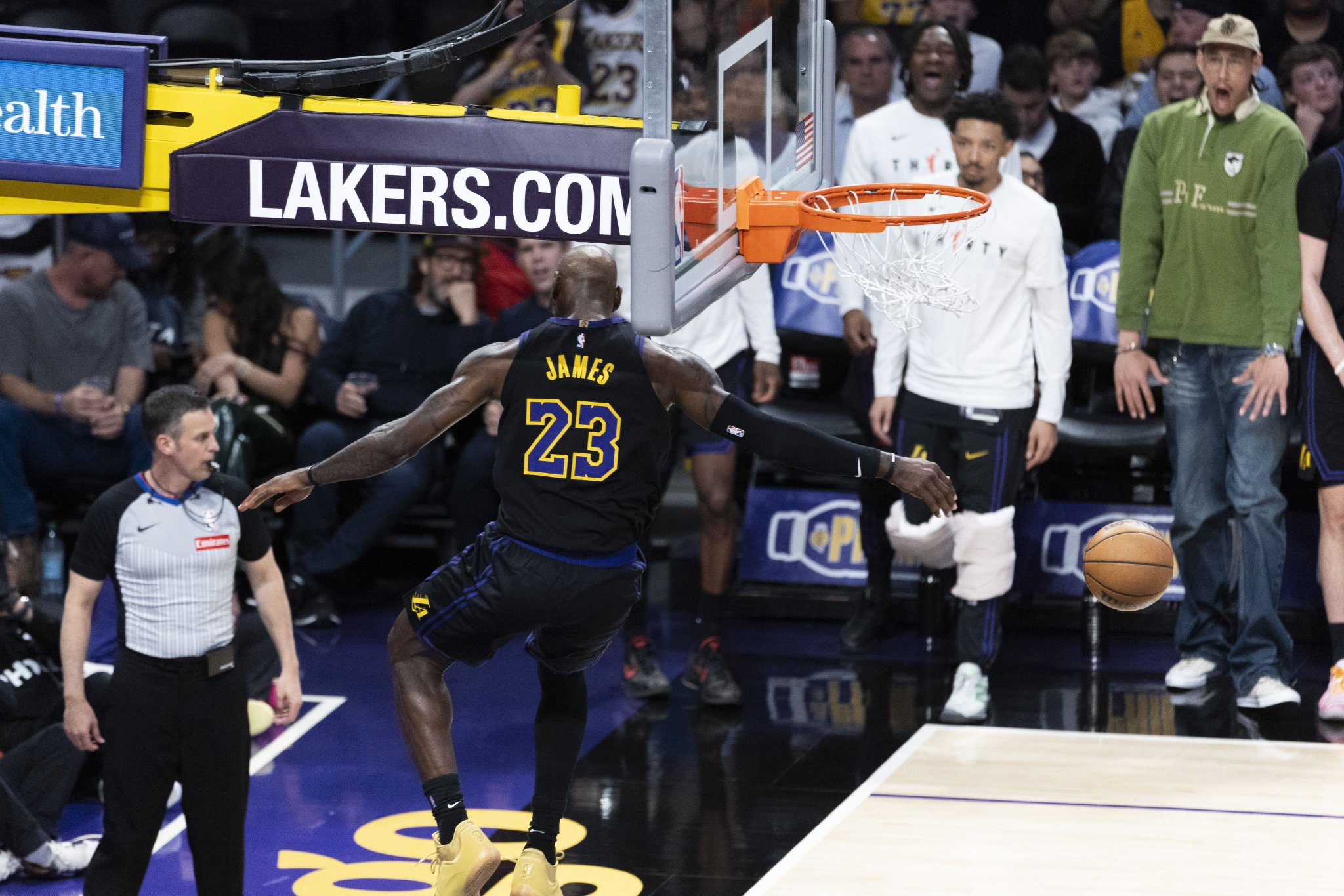 詹姆斯：季后赛一切重启的感觉太让人兴奋了 不知我还有几次机会