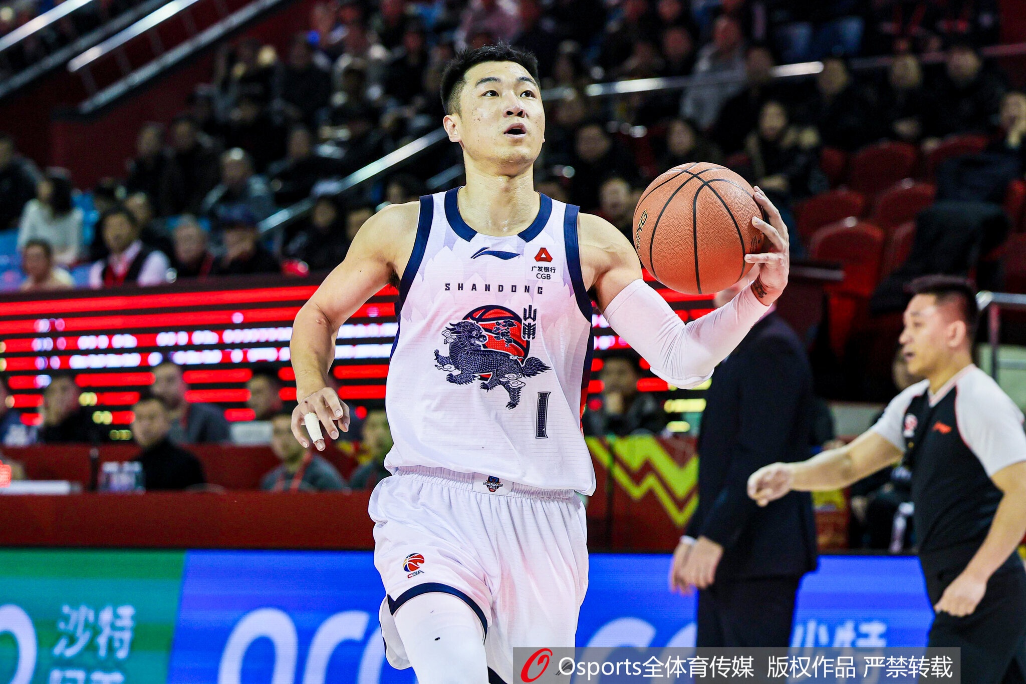 媒体人：山东身体对抗优势明显 但每次遇到辽篮总感觉有力使不出