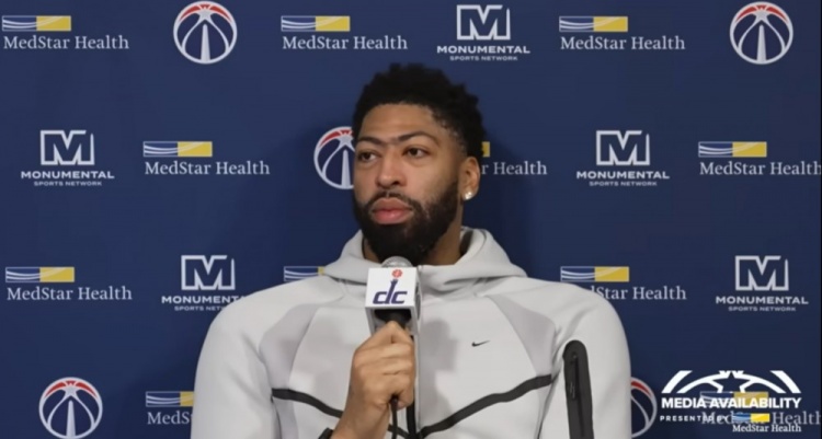 会留下吗？浓眉：若夏天商讨后事情没解决 我下赛季会为奇才效力