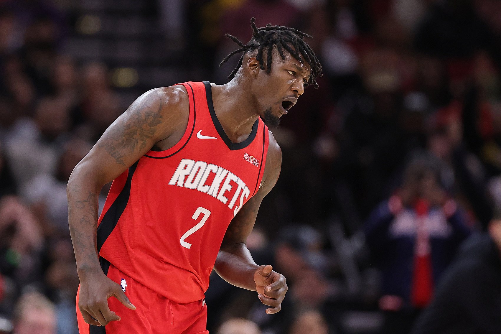 斯通：这个赛季对芬尼-史密斯来说有点失控了 但季后赛是另一回事