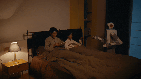 （F2 陪伴细节图，来源：官网）