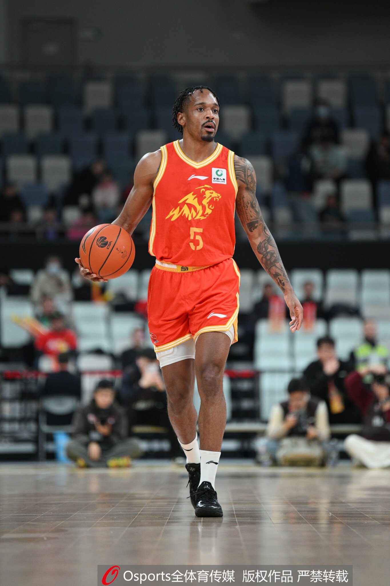 为季后赛养手感？小巴里·布朗全场33中14 空砍41分3板4助4断1帽