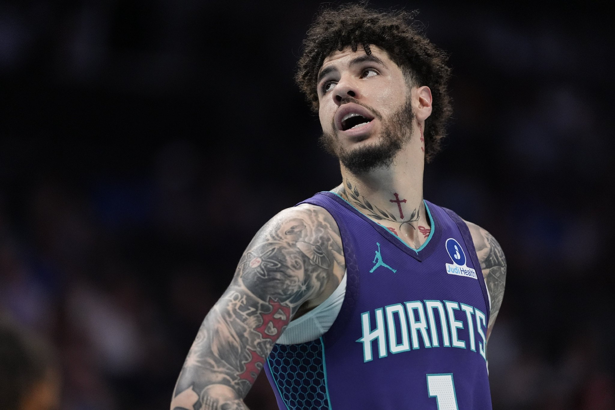 黄蜂主帅：鲍尔的制胜球展现了球队性格 边线球战术执行得好