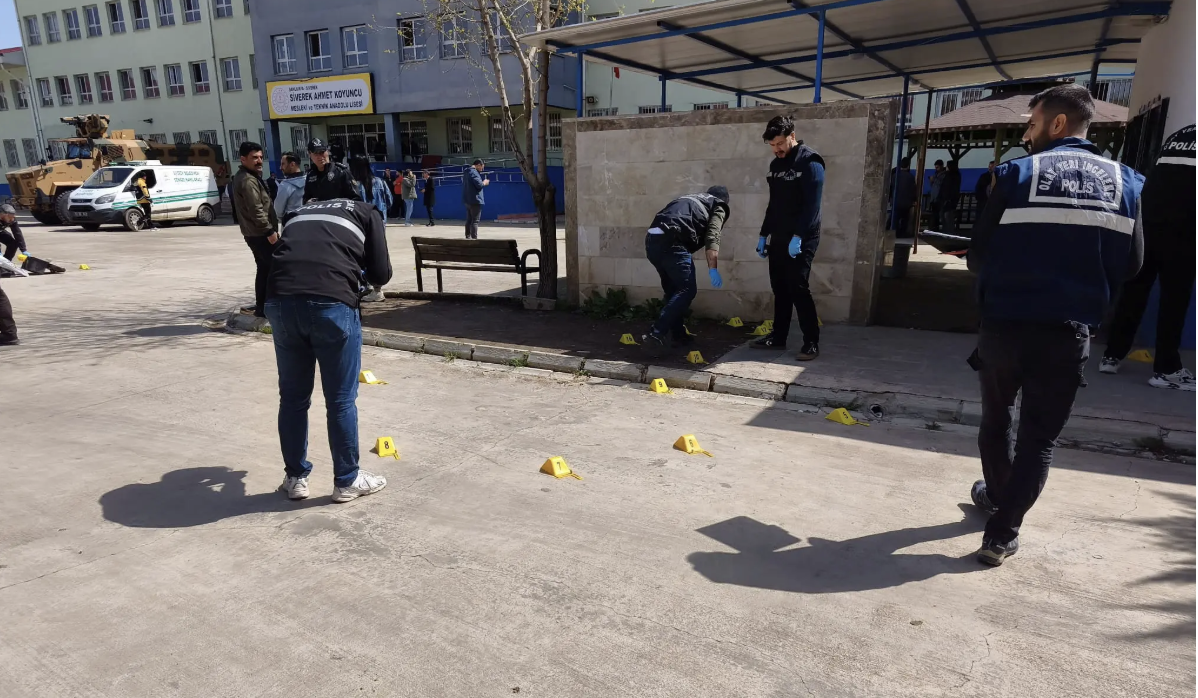 土耳其校园枪击事件致16伤：枪手被包围后自尽，曾发帖“预告”袭击