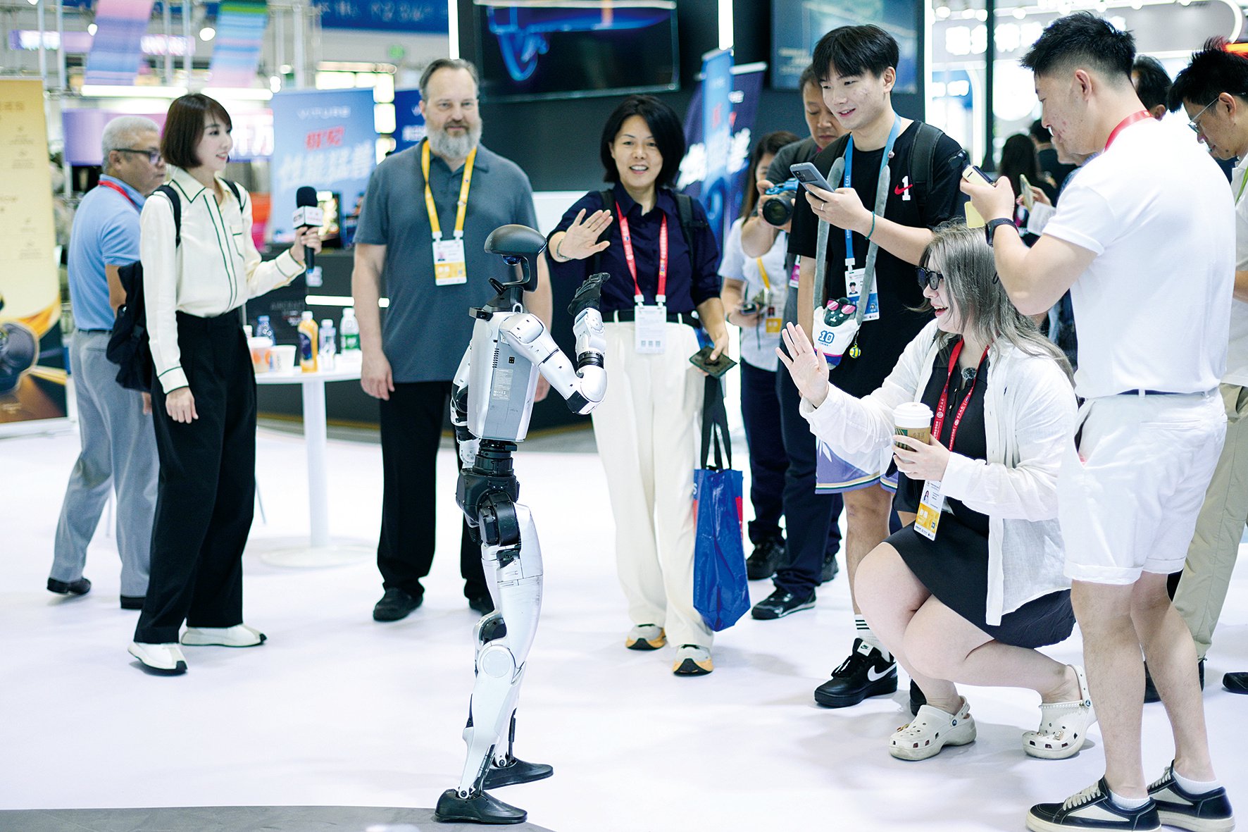 现场评丨在南海之滨感受经济脉动