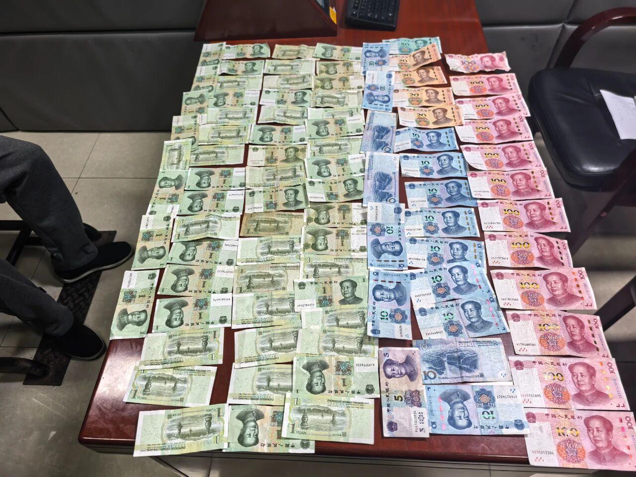 一夜之间多家商铺现金被盗 广元警方：嫌疑人暴力破坏门锁，已被刑拘