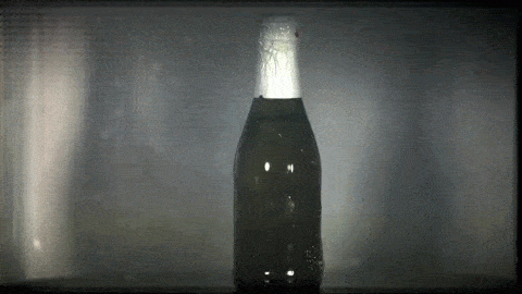 △密封的啤酒瓶发生爆炸。