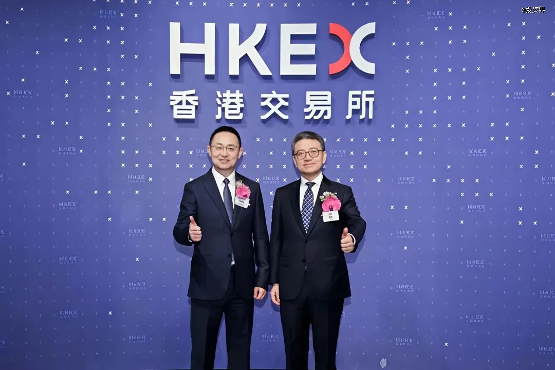 高瓴坐镇，1400亿思格新能源敲钟了