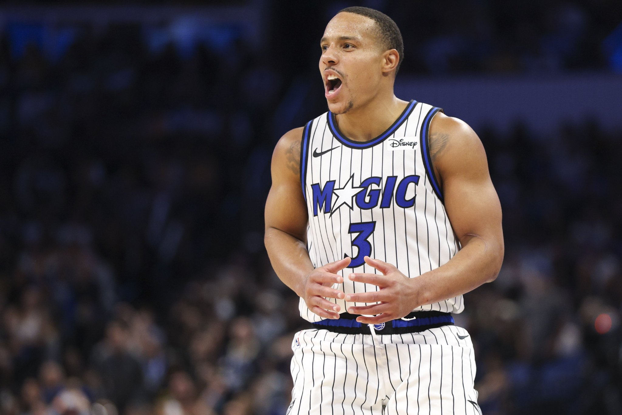 霸王龙！贝恩上半场8中5得到19分1板3助&得分两队最高 罚球9中8